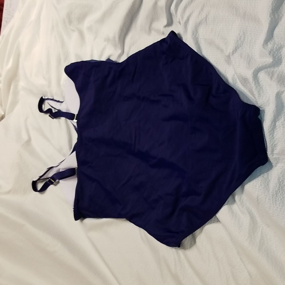 NWOT SLIMMING  RUCHED TUMMY REMOVABLE PADDING ADJUSTABLE STRAP SWIMSUIT - Picture 2 of 9